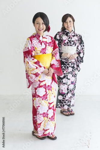和装浴衣姿の女性二人stock Photo Adobe Stock