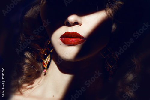 Fotomural Beautiful sexy blond girl with make up red lips