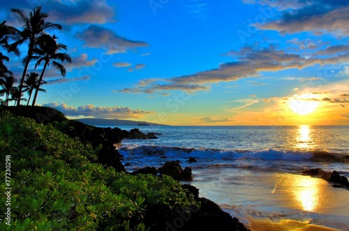 Naklejka na drzwi Tropical Beach sunset
