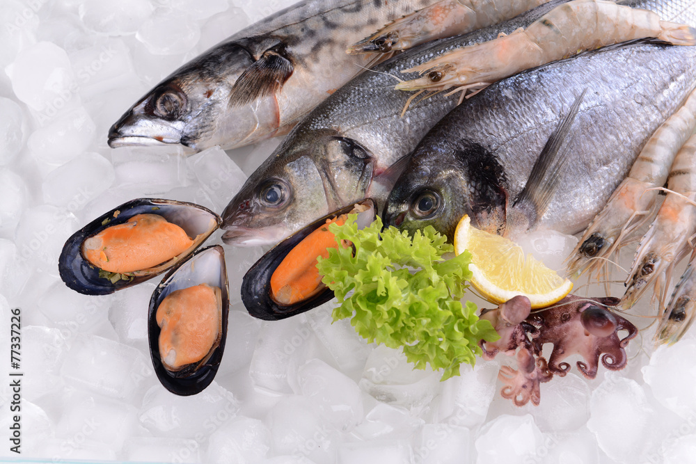 Fresh fish and other seafood on ice
