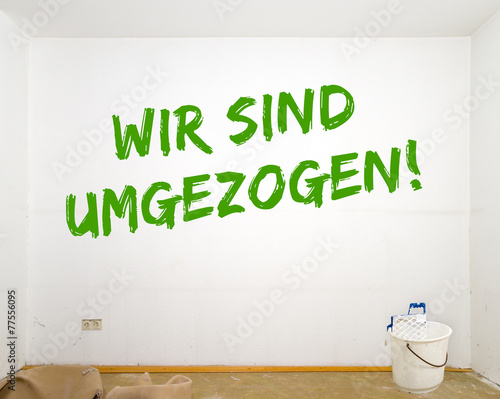 wir sind umgezogen Stock-Foto | Adobe Stock