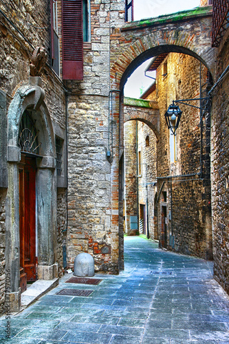 Obraz w ramie beautiful old streets of Italian medieval towns,Tody