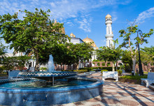 Jame'asr Hassanil Bolkiah Mosque In Brunei
