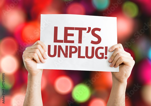 Fotomural Let's Unplug! card with colorful background