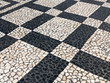 © manakil - Typisch portugiesisches Kopfsteinpflaster