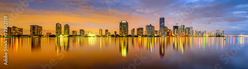 Plakat na papierze fotorealistycznym Miami, Floryda panorama panoramę zatoki biscayne
