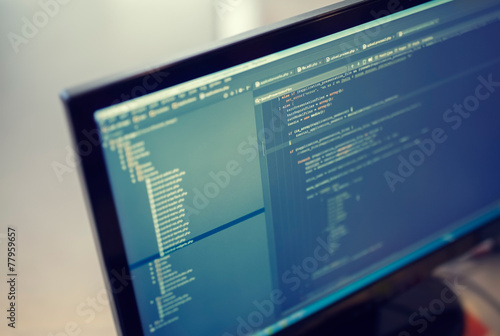 Fotografía Web site codes on computer monitor.