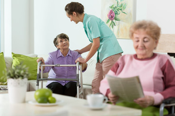 Canvas Print - Women staying in care home