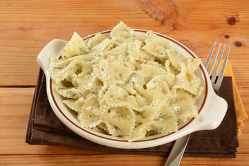 Canvas Print - Pasta with basil pesto sauce