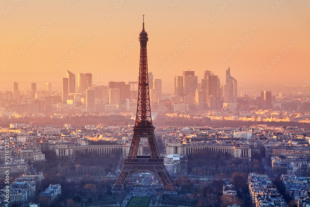 Eiffel Tower in evening light, Paris, France - obrazy, fototapety, plakaty 
