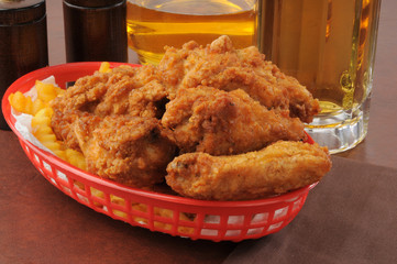 Canvas Print - Basket of fried chicken