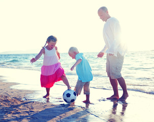 Canvas Print - Father Daughter Son Beach Fun Summer Concept