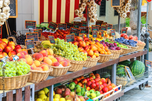 Fotomural Fruit stall in the Italian city market