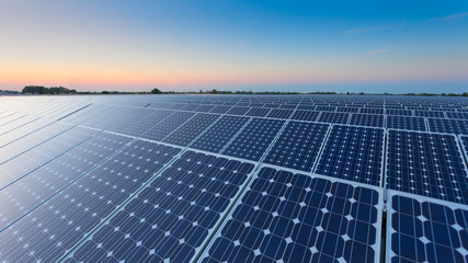 power plant using renewable solar energy with sun