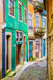 Fototapeta Uliczki - Alleyway in Porto, Portugal