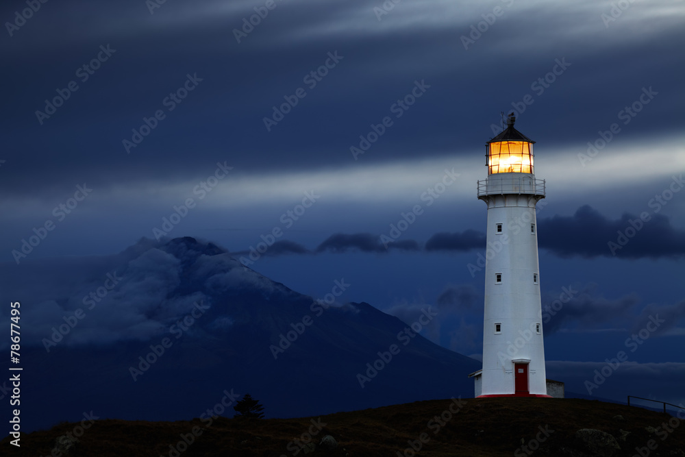 Cape Egmont Lighthouse, New Zealand - obrazy, fototapety, plakaty 