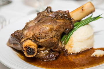 Wall Mural - Veal Shank with Green Beans and Potatoes