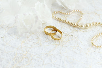 Sticker - Two golden wedding rings with seamless flower decorations