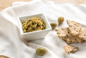 Poster - Wholegrain crackers with olive tapenade