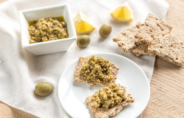 Poster - Wholegrain crackers with olive tapenade