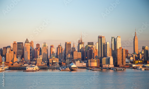 Plakat New York City Manhattan Midtown Skyline wieczorem