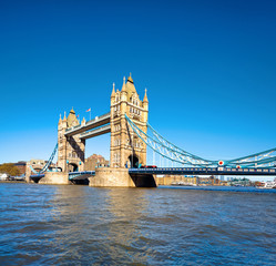 Fototapete - Tower Bridge in London