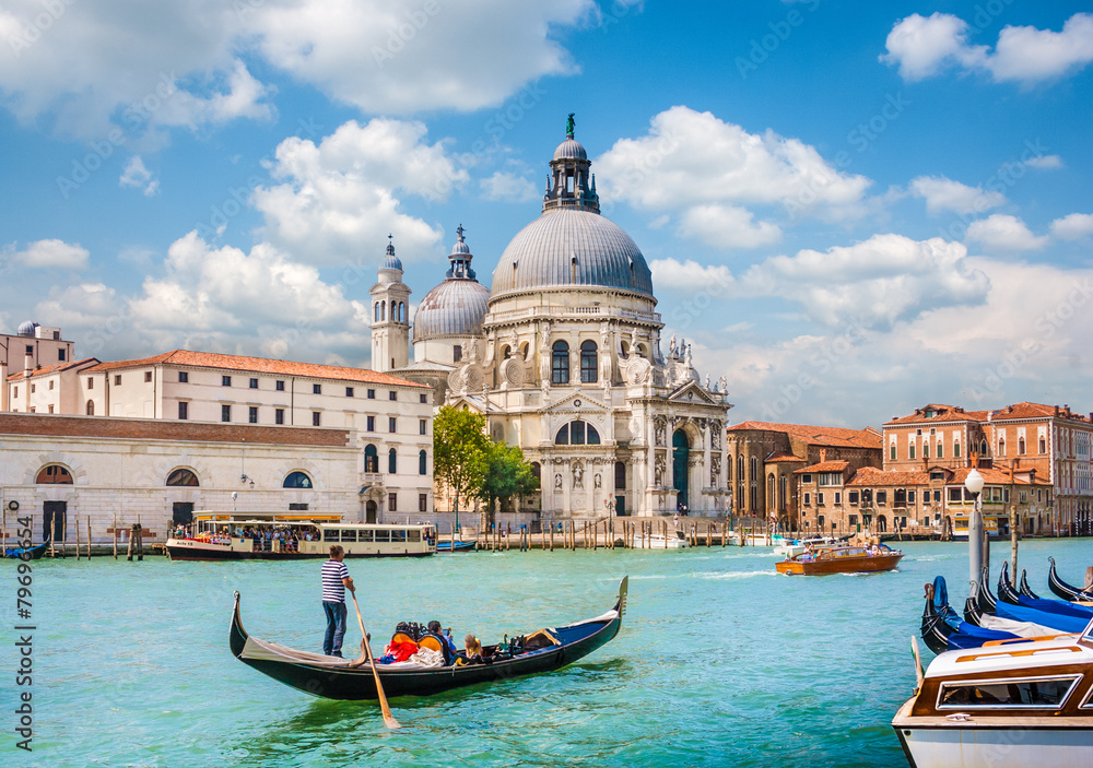 Gondola on Canal Grande with Santa Maria della Salute, Venice - obrazy, fototapety, plakaty 