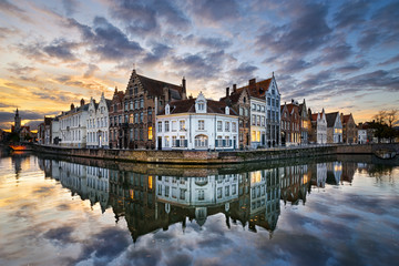 Wall Mural - Sunset in the historic city of Bruges, Belgium