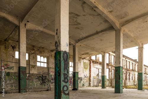 Naklejka na szybę abandoned factory