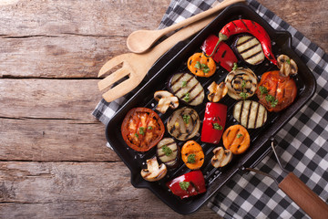 Wall Mural - grilled vegetables in a pan grill. horizontal top view