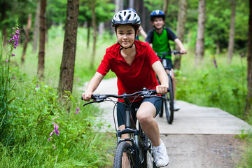 Wall Mural - Healthy lifestyle - family biking