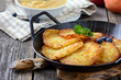 © kab-vision - Deftige Kartoffelpuffer mit Apfelmus