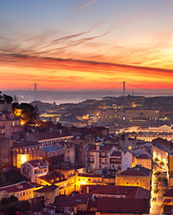 Fototapete - Lisbon cityscape at sunset