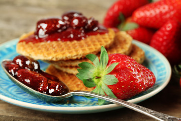 Sticker - Wafers with strawberry jam and berries