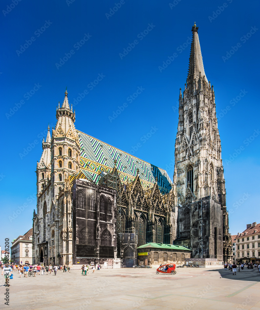 Obraz na płótnie Stephansdom (St. Stephen's Cathedral), Vienna, Austria w salonie