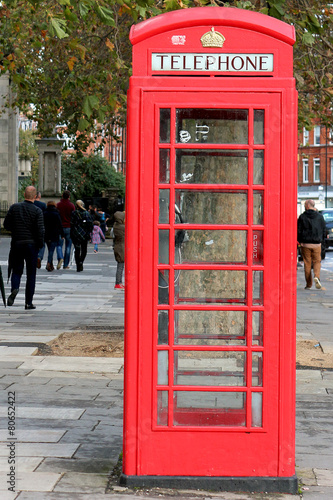 Naklejka dekoracyjna red telephone box