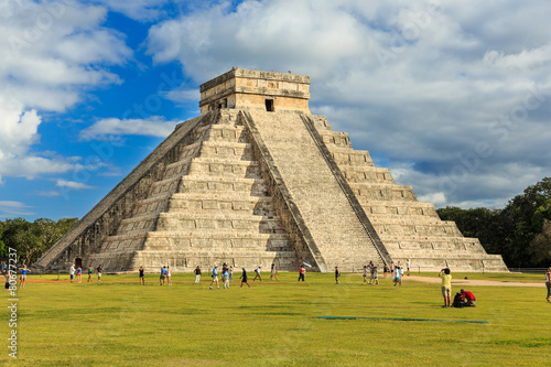 Obraz na płótnie canvas czteroczęściowy "tetraptyk" Chichen-itza (chichen itza), meksyk