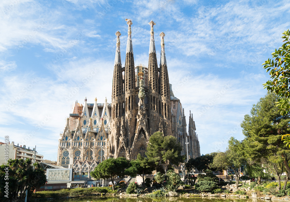 Sagrada Familia in Barcelona, Spain - obrazy, fototapety, plakaty 