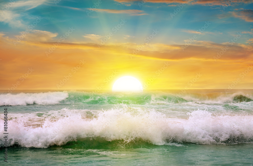 Fantastic sunrise on the ocean - obrazy, fototapety, plakaty 