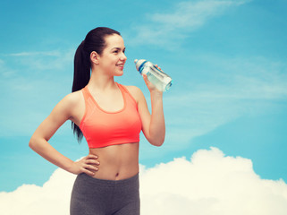 Poster - sporty woman with water bottle