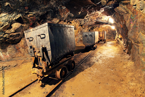 Fotografía Carrito de minería en plata, oro, mina de cobre