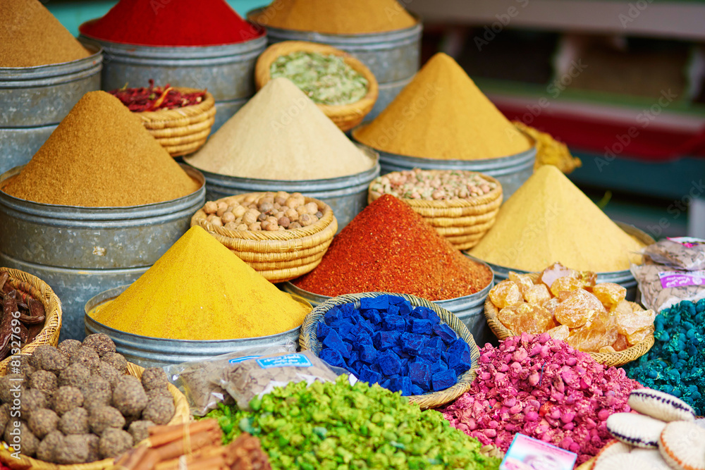 Obraz na płótnie Selection of spices on a Moroccan market w salonie