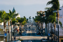 View Of California Street, In Downtown Ventura, California.