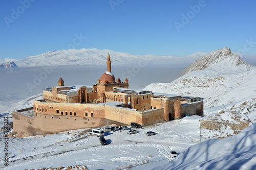 Fotografia  Ishak Pasha Palace - morning view