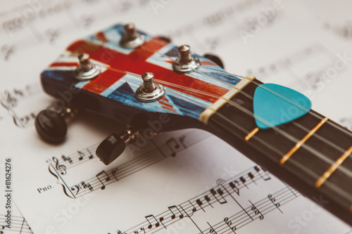 Obraz Dibond ukulele i nuty