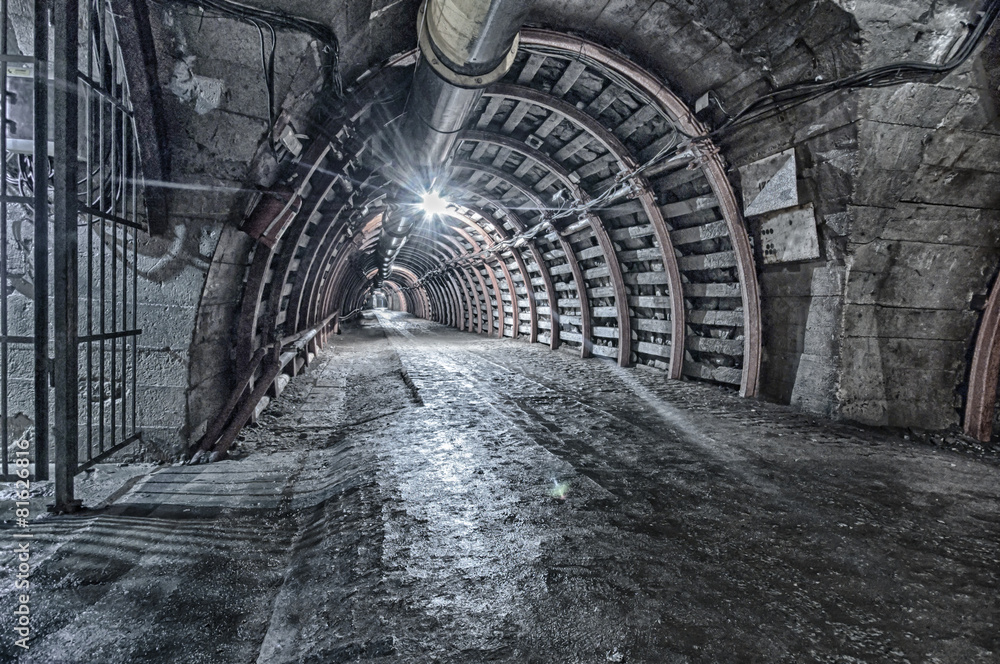 Underground Tunnel in the Mine, HDR - obrazy, fototapety, plakaty 