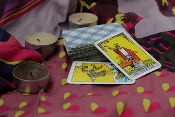 Taro cards