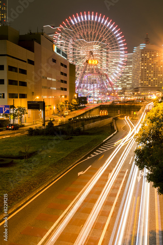 横浜 観覧車と光跡の夜景 Stock Photo Adobe Stock