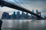 Fototapeta  - The Brooklyn Bridge with the Manhattan skyline behind