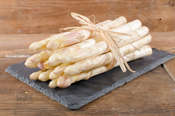 Poster - Bunch of fresh white asparagus